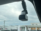 もしもの時に便利な純正ドライブレコーダー(前方)付☆
