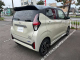 1年間走行距離無制限の日産ワイド保証(無料)付きで販売します。2〜3年の延長保証もリーズナブルに提供します!全国2000ヶ所で対応可能。遠方の方もお近くの日産で保証を受けられます。