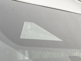 【三菱e-Assist】走行中に前方の車両等を認識し、衝突しそうな時は警報とブレーキで衝突回避と被害軽減をアシスト。より安全にドライブをお楽しみいただけます。