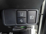 先進安全機能で毎日の安心ドライブをサポートするトヨタセーフティーセンスを装備しています。