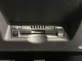 【ETC】とっても便利なETCを装備しています。 ETCを利用して、高速道路を楽々ドライブしましょう。 渋滞緩和にも繋がってエコ!?にも繋がります。