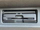 すっきり埋め込み型ETC車載器(高速道路の利用時に 料金所の通過をスムーズに行うために自動で料金を精算するシステム)