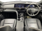 クラウンスポーツ 2.5 Z E-Four 4WD 本革シート