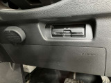 ETC車載器付きです♪高速道路をスイスイと通過!で、キャシュレス!クルマは料金所をノンストップで通過することができます☆