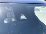 【衝突軽減ブレーキ】衝突回避支援システムで、前方の状況を監視し、車両や歩行者との衝突回避・衝突による被害軽減を支援してくれる装備です!