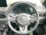【ステアリングスイッチ】運転中、前方から目線をそらすことなく、オーディオ等の操作が可能な便利機能!安心&快適なドライブを演出してくれます♪