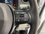 Hondaセンシングの機能のひとつ、アダプティブクルーズコントロール付!アクセルから足を離しても設定したスピードと前車との車間を保ち走行してくれます!車線維持もアシスト☆高速道路で疲労軽減ですね☆