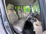 運転席シート廻りは使用感も少なく、良好な状態となっています。丁寧に使われていたことがよくわかりますね。