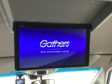 【後席用プルダウンモニター】後ろに乗車している人を飽きさせません♪ テレビやDVDビデオを見ながら楽しいドライブを♪使わない時は格納できますので、ジャマになる事もありません♪