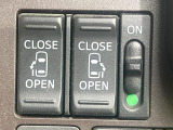 【両側パワースライドドア】スマートキーや運転席のスイッチで後席両側スライドドアの開閉が可能♪電動だから力を入れてドアを開ける必要が無く、小さなお子様でも簡単に開け閉めでき快適です♪