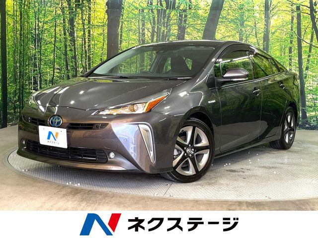 トヨタ プリウス 