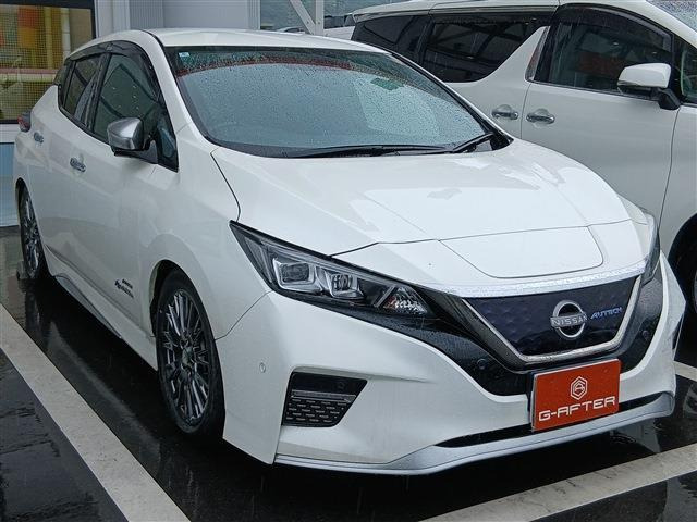 リーフ AUTECH 禁煙車 純正9型ナビ