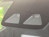 【スマートアシスト】走行中に前方の車両等を認識し、衝突しそうな時は警報とブレーキで衝突回避と被害軽減をアシスト。より安全にドライブをお楽しみいただけます。