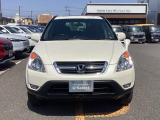 ☆4WD、DVDナビ、ETC、フルオートエアコン、サンルーフ、純正アルミホイール、HID、コーナーセンサーetc,装備充実のCR-Vです☆