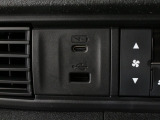 【急速充電USB】スマホなどの充電もこれがあれば安心です!