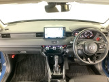 【前方視界】開放的な前方視界!運転がしやすく疲れにくいです♪窓が大きく、見通しがとっても良いおクルマですよ♪