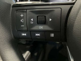 ステアリングスイッチ搭載!ハンドルひとつで手を離さなくても運転中視線をそらさなくても操作が出来て便利です♪