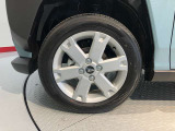 ダイハツディーラーでは「ダイハツ認定U-CAR」という基準を設け、車選びに詳しくないお客様でも「安心して選べる」をご提供しています。