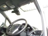 見通しのよいすっきりとした視界で、誰でも運転しやすいです。運転のしやすさは疲れにくさにも繋がりますよ♪