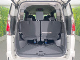 普段のお買い物や通勤、送迎等に十分な荷室スペースを確保しております。セカンドシートを倒すと、大きな荷物の積載も可能です♪