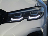 LEDヘッドライトで視界も良好です。見た目も恰好良いです。