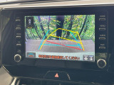 【バックカメラ】駐車時に後方がリアルタイム映像で確認できます。大型商業施設や立体駐車場での駐車時や、夜間のバック時に大活躍!運転スキルに関わらず、今や必須となった装備のひとつです!