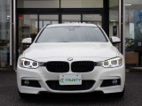 BMW在庫保有台数常時100台以上!ご来店の際はBMW本店(厚木市下荻野140-1)にご来店ください!弊社自慢の全天候型ショールーム!BMW在庫保有台数常時100台以上ございます!