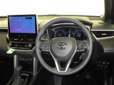 運転席まわりです。 各操作スイッチは使いやすい位置に配置されてます。