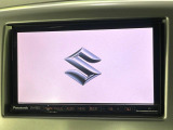 【純正ナビ】人気の純正ナビを装備。オーディオ機能も充実しており、Bluetooth接続すればお持ちのスマホやMP3プレイヤーの音楽を再生可能!毎日の運転がさらに楽しくなります!!