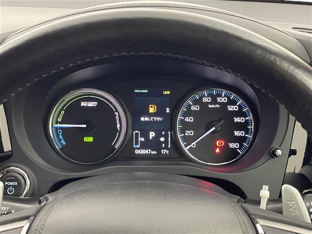 三菱 アウトランダーPHEV 2.4 G プレミアムパッケージ 4WD 4WD 本革