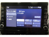 ディスプレイオーディオを装備。スマホとクルマをつなぐことで、これまでのナビに加えて、いろんなサービスが楽しめます。