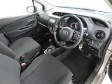 シンプルで使いやすいデザインの運転席です。