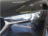 【LEDヘッドライト】省電力で長寿命の明るく運転しやすいLEDヘッドランプです。明るく照らすので暗い夜道からお客様を守ってくれます。お近くの広島マツダまでお越しください。