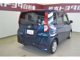 片側パワースライドドア付きだから、狭い駐車スペースなどでの 乗り降りラクラク! 小さなお子さまのいるご家庭にも嬉しい装備ですね。