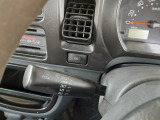 ご購入後に万が一の修理の際は、隣接する新車拠点の工場にて熟練整備士により整備いたします。