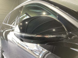 メルセデスの認定中古車「サーティファイドカー」には、最大100項目にも及ぶ点検・整備項目が設定されています>