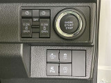両側パワースライドドア付きだから、狭い駐車スペースなどでの 乗り降りラクラク!小さなお子さまのいるご家庭には嬉しい装備。