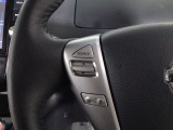 ステアリングリモコンは、運転中でも簡単に音量調整やチャンネル変更もできます!わき見運転防止にもつながるので安心です♪