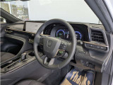 見通しのよいすっきりとした視界で、誰でも運転しやすいです。運転のしやすさは疲れにくさにも繋がりますよ♪