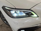 【三眼LEDヘッドライト】スタイリッシュな見た目の三眼LEDヘッドライトを装備♪スタイルだけでなく、夜間の走行も視界良好で安心してお乗りいただけます。
