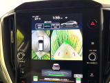 【マルチテレインモニター】車のフロントやサイドのカメラ画像を同時にモニター表示することで、悪路や狭い道を走行時でも周囲の状況確認ができ安心!本格SUVにうれしい装備です♪