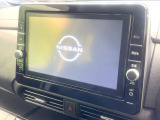 【純正9型ナビ】人気の純正ナビを装備しております。ナビの使いやすさはもちろん、オーディオ機能も充実!キャンプや旅行はもちろん、通勤や買い物など普段のドライブも楽しくなるはず♪