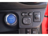 駐車時や狭い道でのすれ違い時に気を使うミラー。電動格納式ドアミラーはそんな時に便利です。