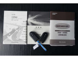 メンテナンスノート、取扱説明書付いています!おクルマの情報が、ギュッと凝縮★ 今までの整備記録が記載されている、大事な物です★