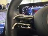 メモリー付きパワーシートが装備されている車両はシートの位置・ドアミラーの角度・ハンドルの位置を3名まで記憶出来ます。
