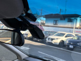 万が一の状況を映像と音声で記録する純正ドライブレコーダー搭載!