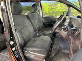 運転席シート廻りは使用感も少なく、良好な状態となっています。丁寧に使われていたことがよくわかりますね。