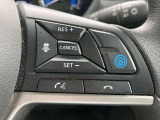 プロパイロットスイッチ。同一車線でのハンドルとアクセルのアシストが可能 長距離ドライブ時に同乗者との会話が弾みます。