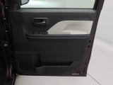 当社は購入後のアフターケアを大切にしております。納車後、1ヶ月無料点検、半年ごとにあんしん点検、12ヶ月法定点検の誘致をします。また車検までの点検をセットにした『ワンダフルパスポート』を販売中です。