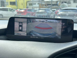 バックモニターもついているので、バック駐車も安心です♪